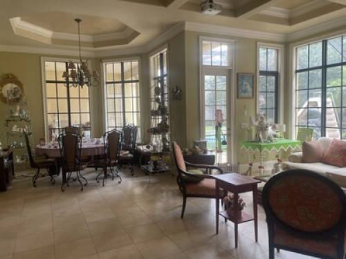 Beautiful Estate home section in Ce