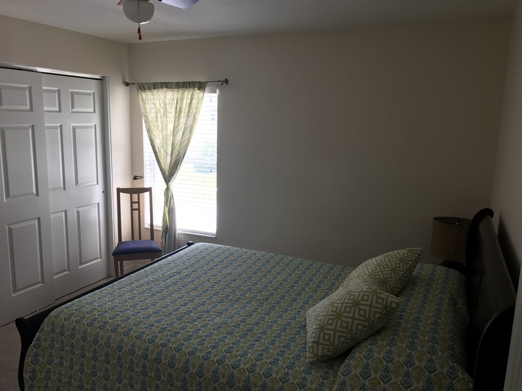 Nice Queen-Size Bedroom(Full Room) - 2
