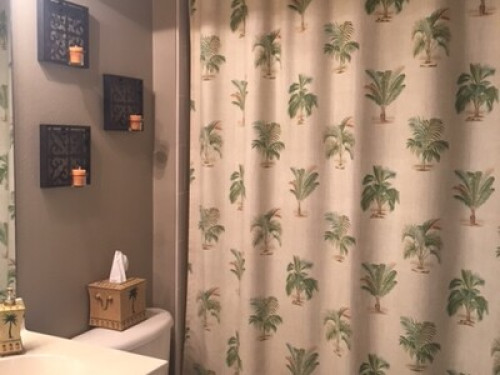 Private guest room and bathroom