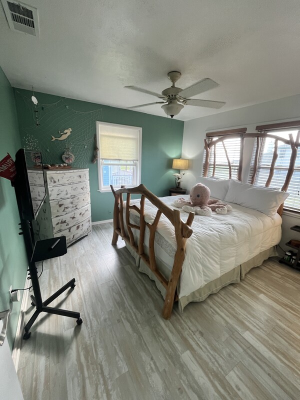  Seafoam Green Room(Full Room)  -  Beach Breeze Retreat   - Gallery -  1