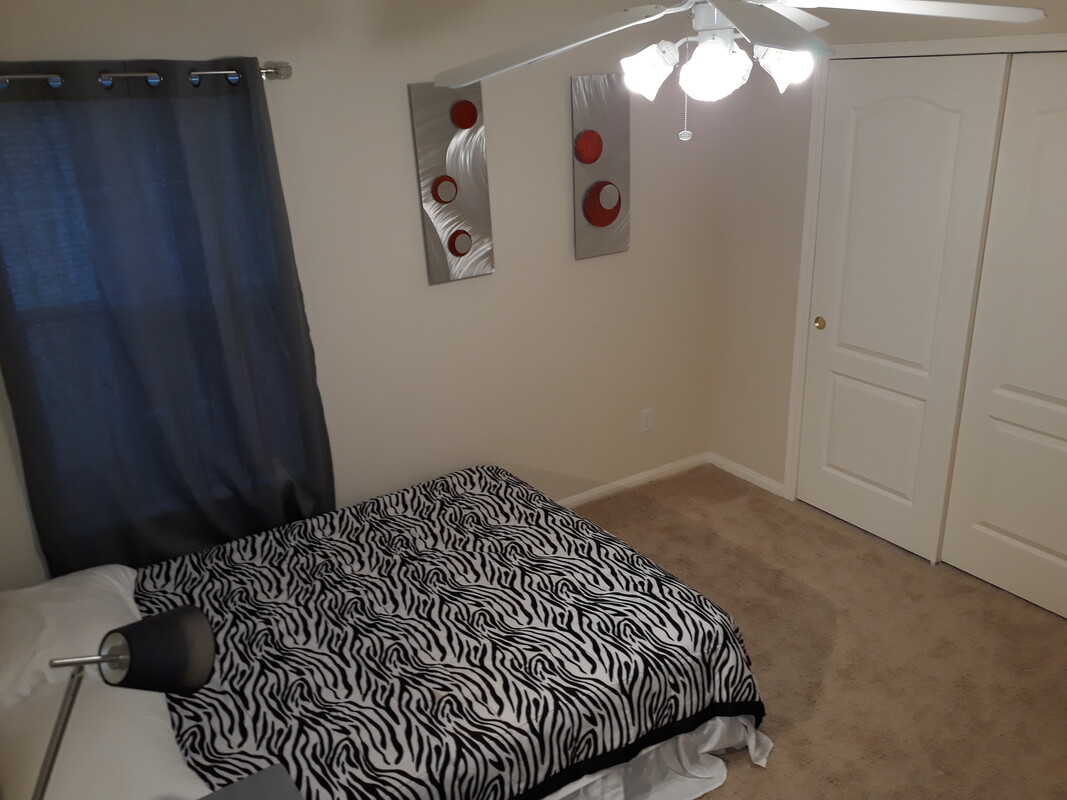 King Bedroom - Walk In Closset(Full Room) - 1