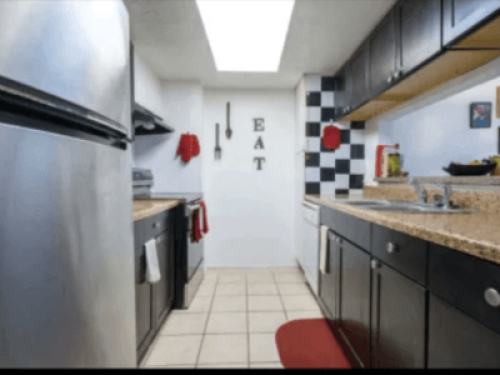 Clean, Quiet & Urban Home