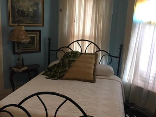 Restored 1901 Victorian - Gallery - 8