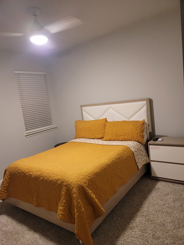 Relax In This Nice Private Room And Bath(Full Room) - 1