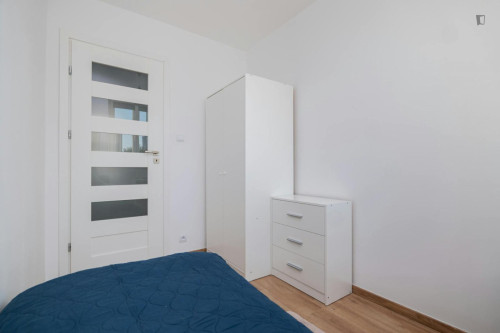 Snug single bedroom near the Rondo ONZ metro - Gallery - 19