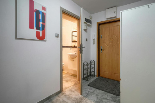 Homely single bedroom in Nowolipki