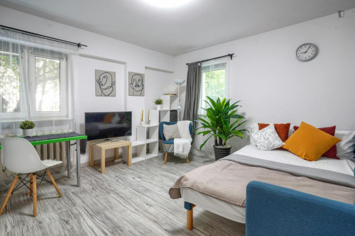 Inviting double bedroom in Nowolipki