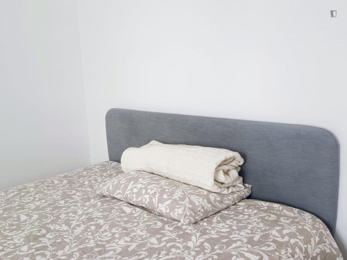 Single Room near the direct train to Lisbon