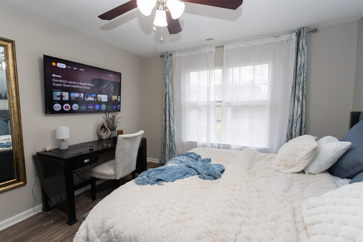 All Inclusive Lux Bedroom With Bathroom (Single Bed) - 1