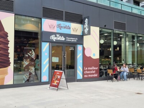 QUIET CLEAN BEDROOMS