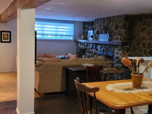QUIET CLEAN BEDROOMS