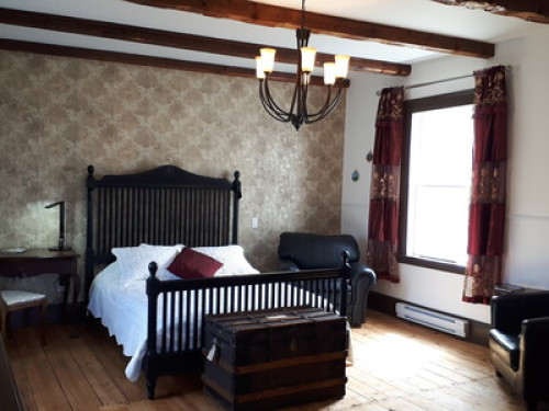  Beautiful Large Bedroom in Ancestral House  - Gallery - 8