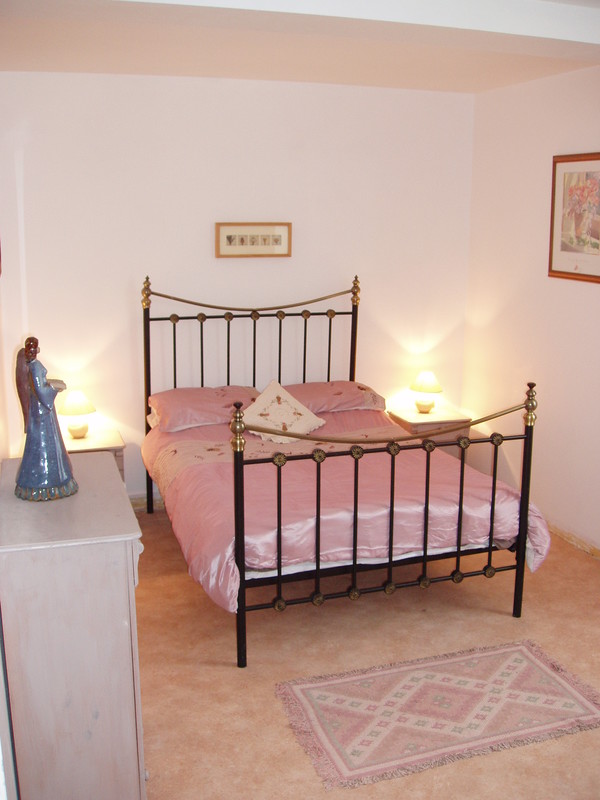 A Double Room With South Facing View Of The Orchard(Single Bed) - 1