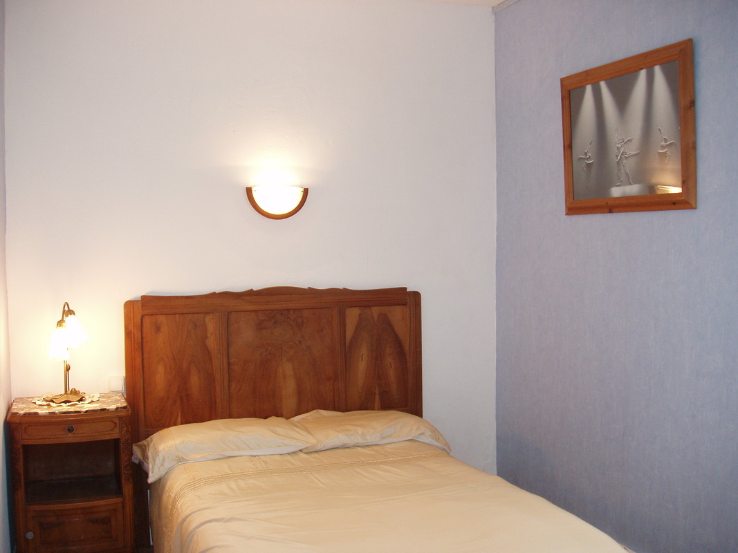 Single Room(Full Room) - 1