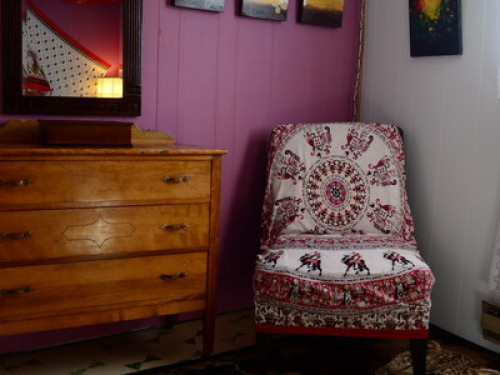 Quiet Lakeside Home in the Woods