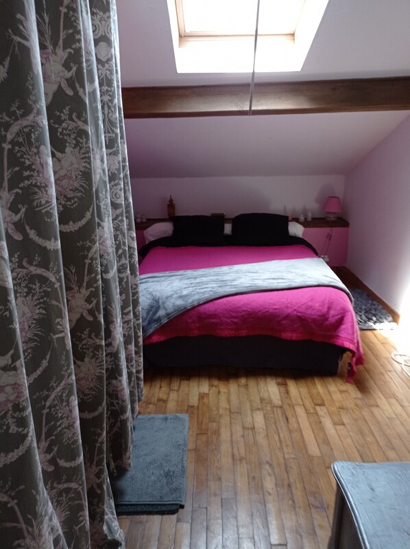 1(Full Room) - small independent house - Gallery - 1