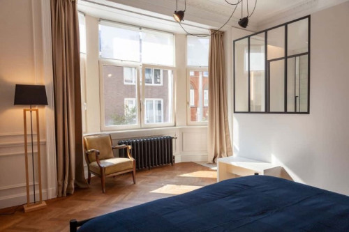 Paris Room - Gallery - 7