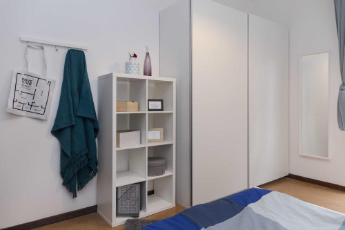 Stanza in Viale Giovanni Vicini