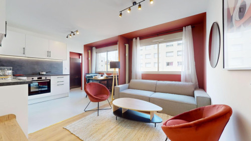 Big double bedroom in Gratte Ciel - Gallery - 9