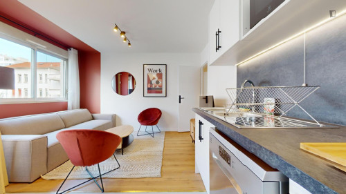 Big double bedroom in Gratte Ciel - Gallery - 13
