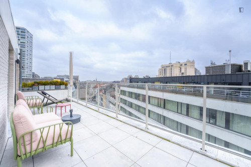 Bright 1 bedroom apartment near Antwerp central station