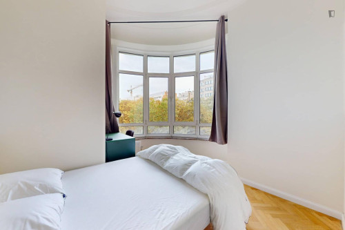 Comfy double bedroom near the centre of Brussels