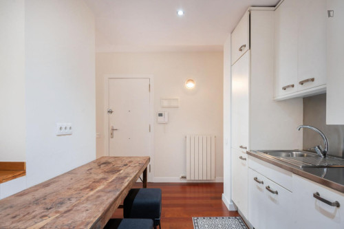 Amazing 2-bedroom apartment, with a terrace, in Ciutat Vella
