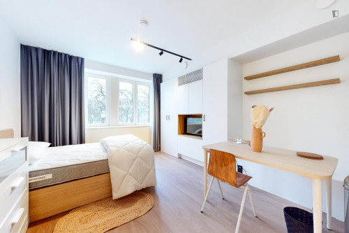 Bright studio in Ste Catherine