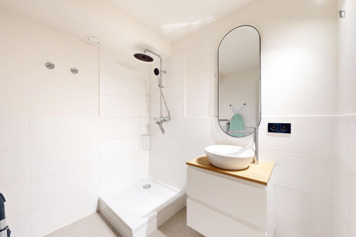 Neat 1 bedroom apartment Ste Catherine