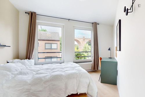 Alluring double bedroom in Stalle