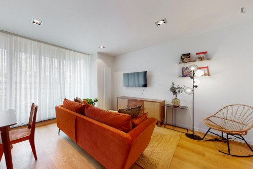 Alluring 1 bedroom apartment near Madou metro station - Gallery - 9
