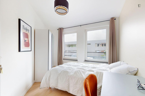 Lovely double bedroom in Stalle