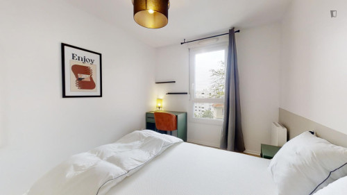Welcoming double bedroom in Evere