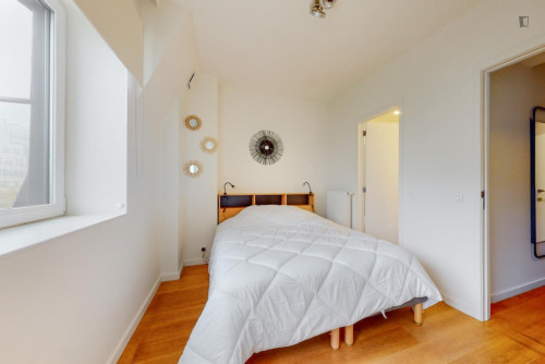 Modern 2 bedroom apartment near Madou metro station