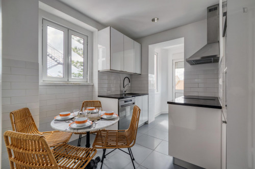 Cool looking 3-bedroom apartment in Arroios - Gallery - 6