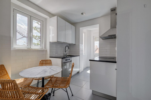 Cool looking 3-bedroom apartment in Arroios - Gallery - 9