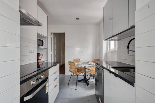 Cool looking 3-bedroom apartment in Arroios - Gallery - 5