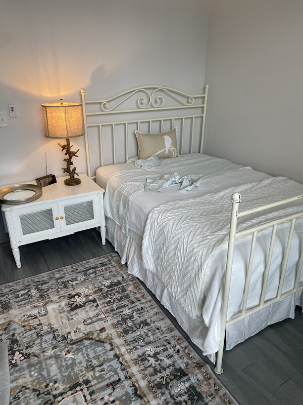  Teal Room(Full Room)  -  One bedroom private, one bath two b  - Gallery -  1