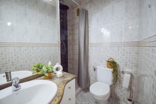 Pleasing double bedroom close to the university and city center - Gallery - 11