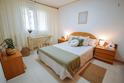 Beautiful double bedroom close to the university and city center