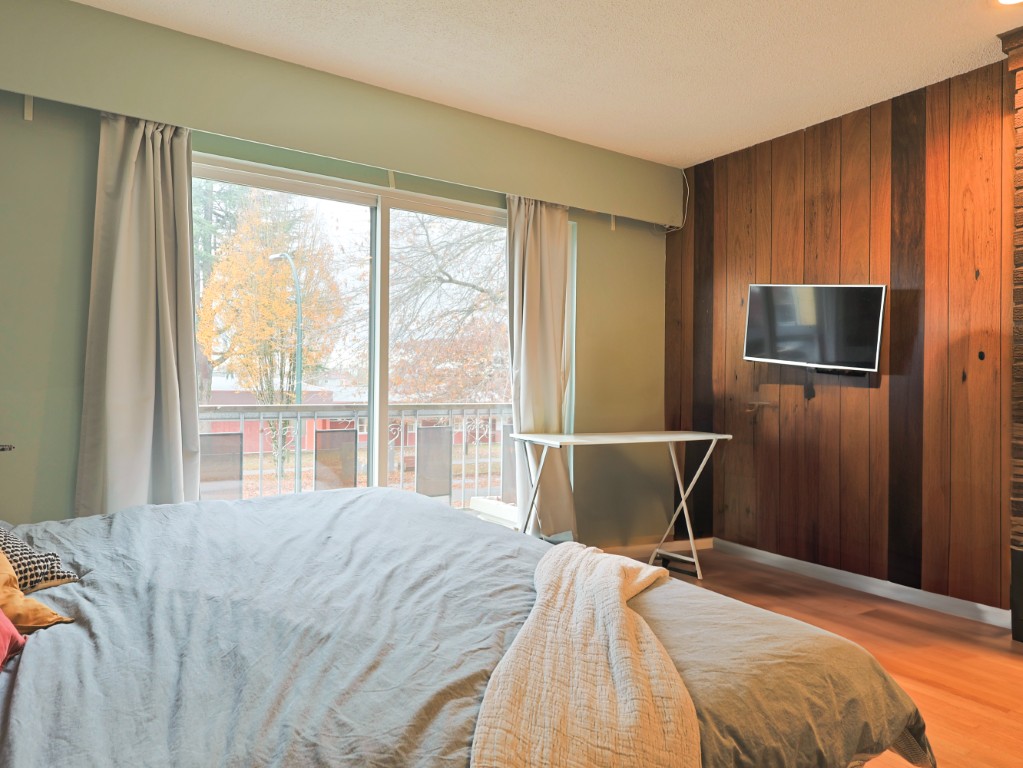 Private Room In A Shared Apartment. - 14
