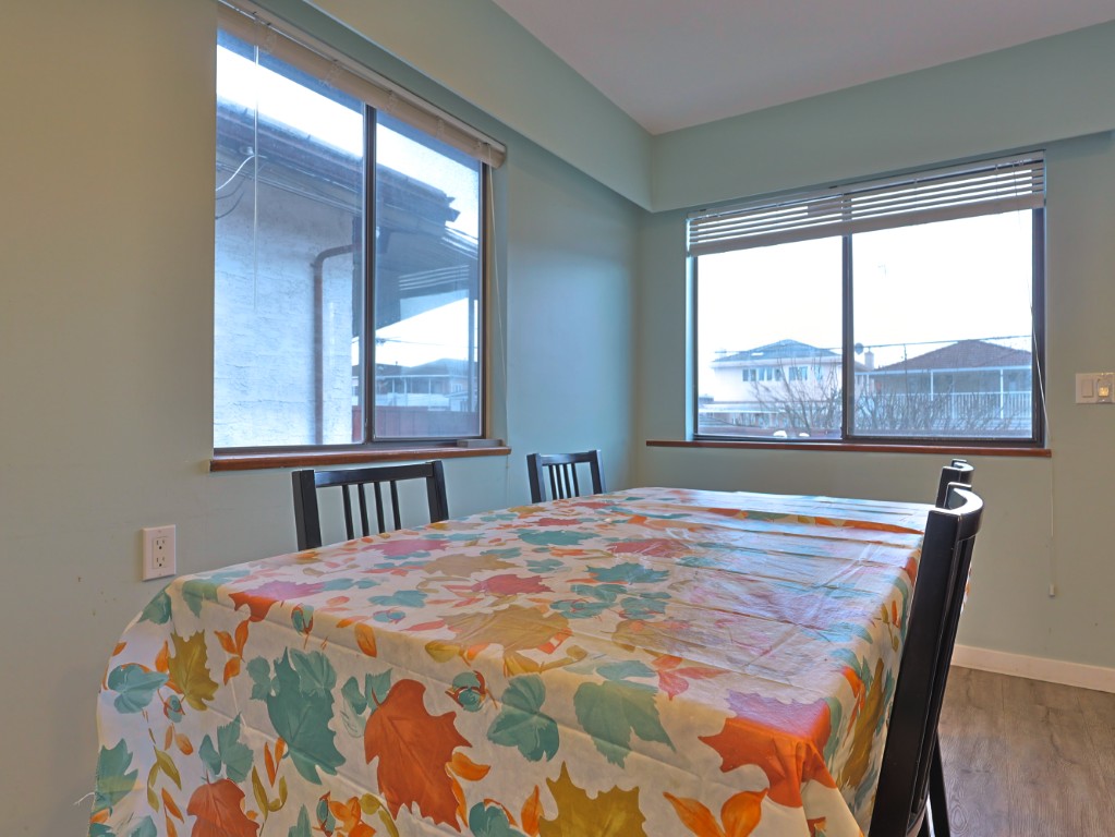 Private Room In A Shared Apartment. - 6