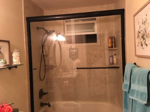 Clean Queen bed near Knott's and Di