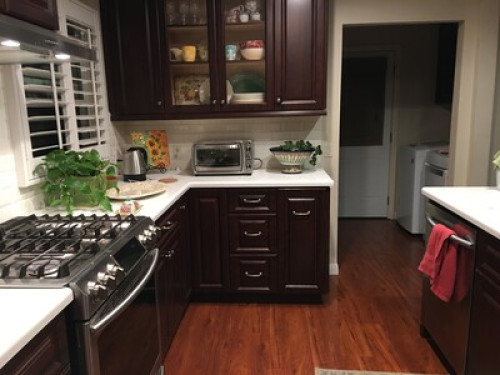 Clean Queen bed near Knott's and Di