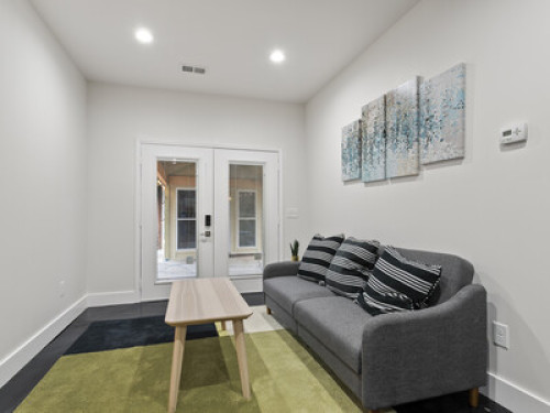  A Cozy Guest House in Smyrna GA