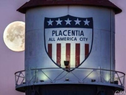 Cal State Fullerton, Hope Int'l Uni