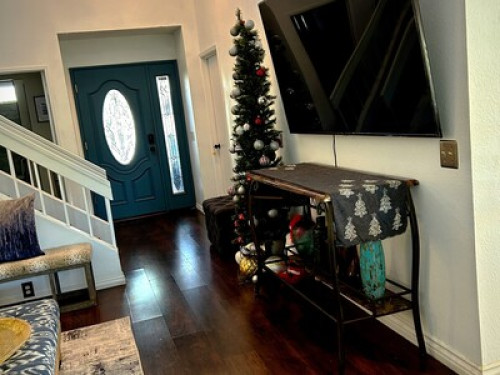 Rooms in Newly Renovated Mid-Century Home 