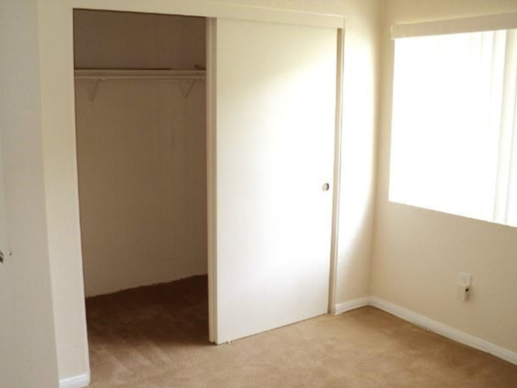  Single Room(Full Room)  -  Cosy loft apartment in south city  - Gallery -  1