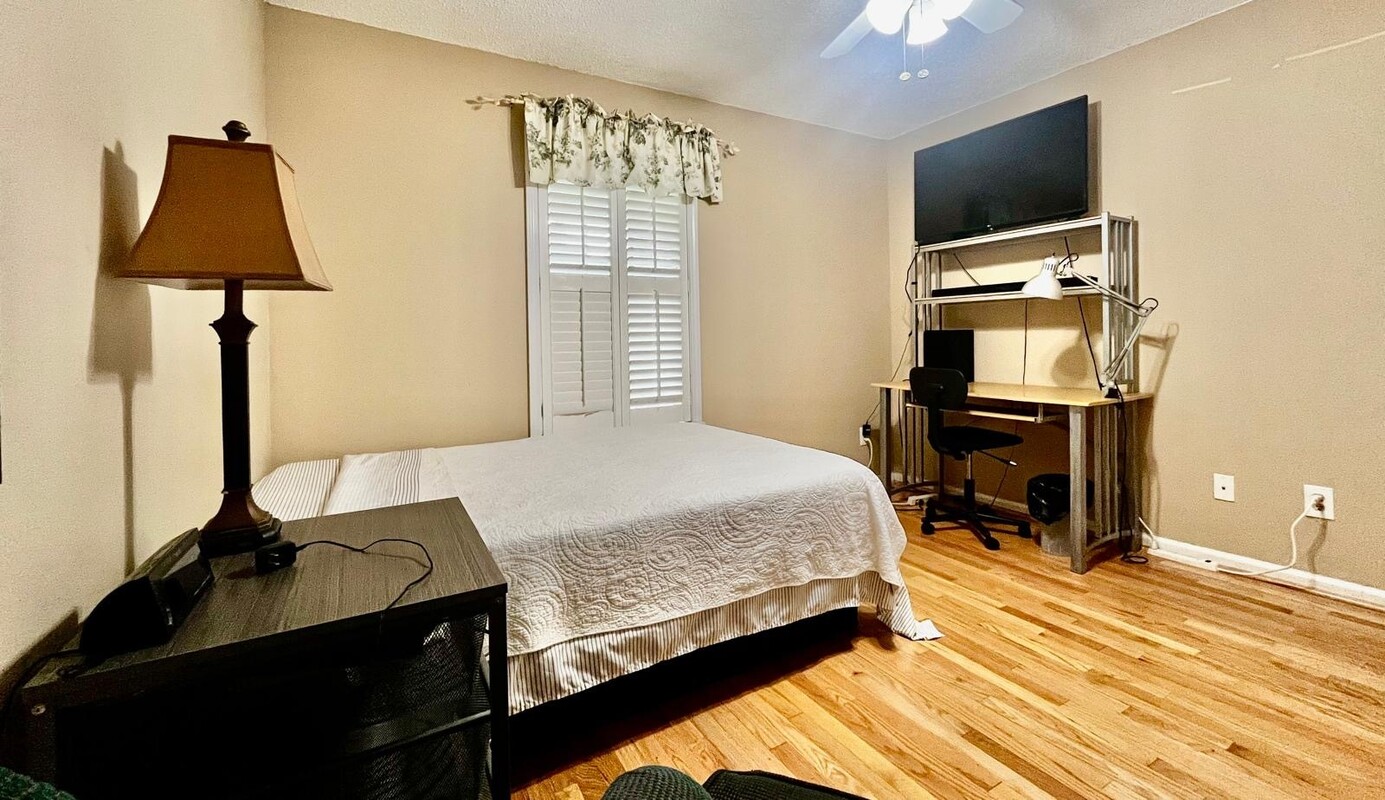 Room In Johns Creek (Full Room) - 1