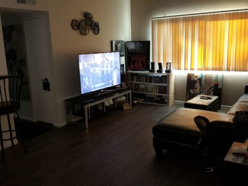 Clean and furnished room.